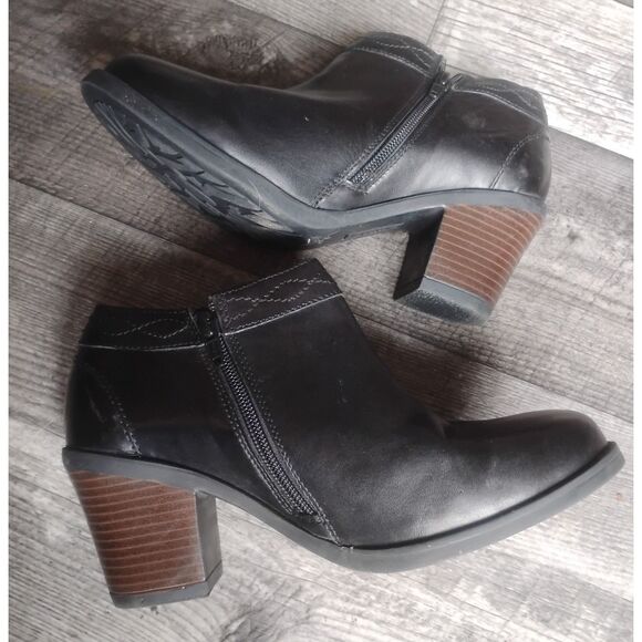 Earth Women's Size 8 Lina Austin Black Leather Ankle Boots - Picture 4 of 8